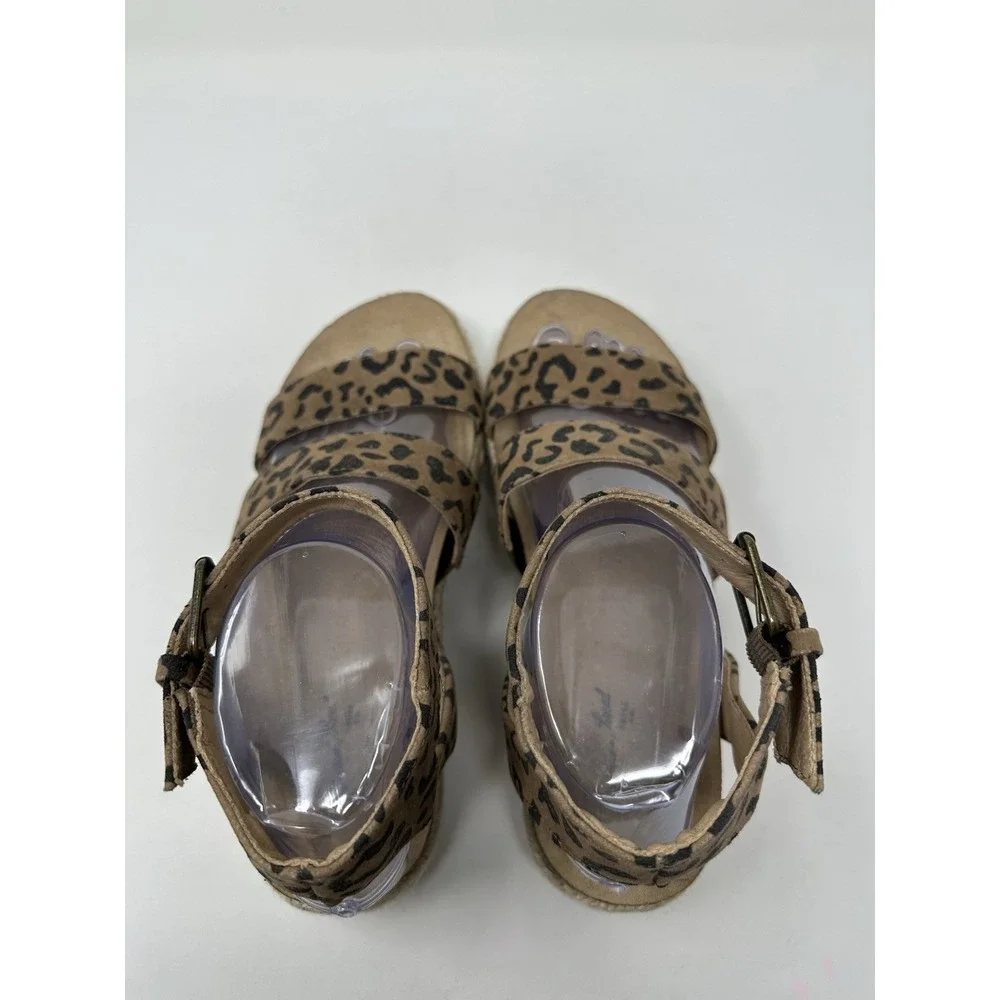 Universal Thread Espadrille Ankle Strap Sandals Size 8 Animal Print